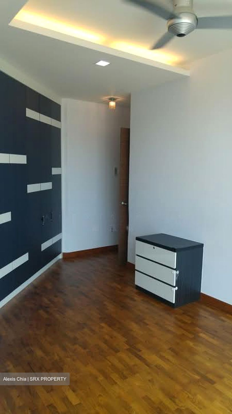 Compass Heights (D19), Apartment #563176411